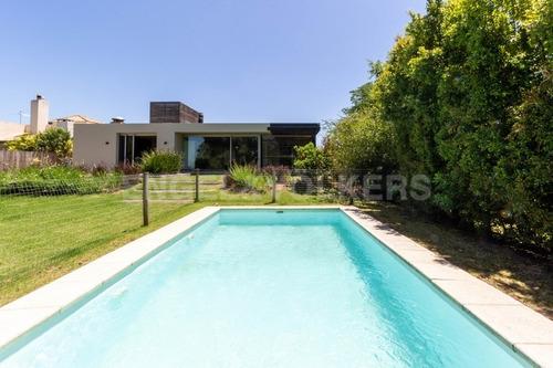 Imagen 17 de 17 de Elegante Residencia En Lomas De La Tahona - Id 5360