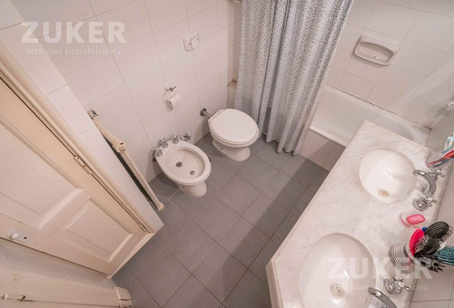 Imagen 15 de 30 de Oportunidad! Hermoso Piso En Edificio Francés, De 2 Pisos, En Recoleta