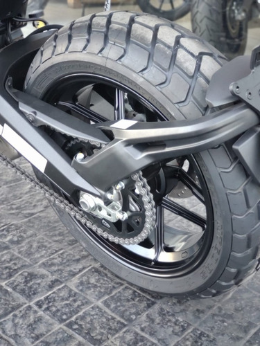 Imagen 12 de 25 de Ducati Scrambler Icon Dark - No Benelli Leoncino!