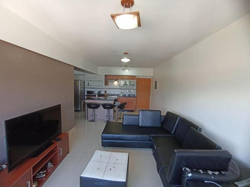 Imagen 2 de 13 de Gabriel Rivas Vende Apartamento En Res. Taguay Suites Urb. Mañongo Cod: Foa-1874