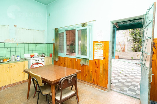 Venta Casa 3 Ambientes Con Patio Y Terraza, A Refaccionar En Villa Bosch