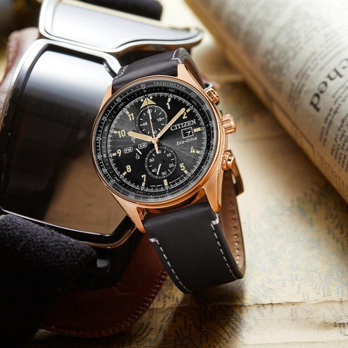 Ca0773-15e Reloj Citizen Cronografo Eco Drive 40mm Gift Set Correa Gris Oscuro Bisel Dorado Fondo Gris Oscuro