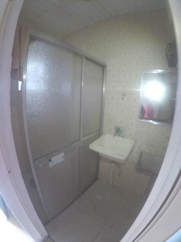 Imagem 10 de 12 de Kitnet No Primeiro Andar Com 1 Dormitório Para Alugar Pacote , 30 M² Por R$ 800/mês - Canto Do Forte - Praia Grande/sp - Kn0100