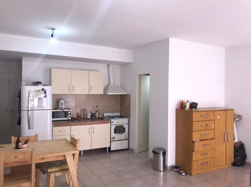 Imagen 4 de 6 de Departamento En Venta En Ramos Mejia