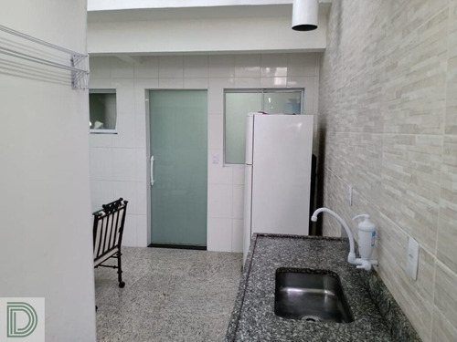 Imagem 12 de 15 de Sobrado Semi-isolado Bem Localizado. 1 Suíte Ampla Com Sacada - Di25559