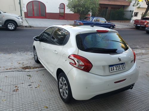 Peugeot 208 1.6 Allure Tiptronic 2016