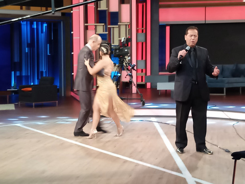 Imagen 1 de 12 de Cantante Profesional Tango Argentino. Eventos Y Domicilio