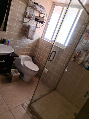Se Vende Residencia En Carretas, Super Cétrica, De Super Lujo !!