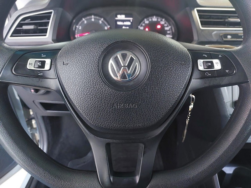 Volkswagen Voyage 1.0 12V MPI TOTAL