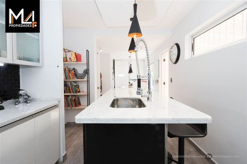 Hermosa Casa Aislada Con Excelente Conectividad Las Condes