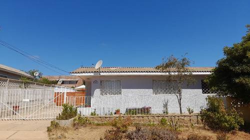 Comoda Casa 4d-2b, Condominio Los Pitigues