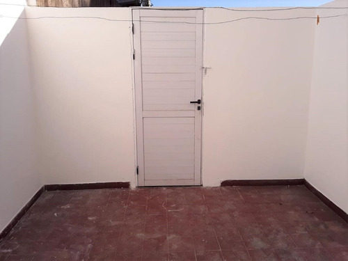Imagen 10 de 11 de Departamento 1 Amb Con Patio
