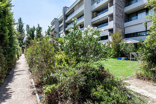 Departamento En Venta De 2 Dorm. En Lo Barnechea