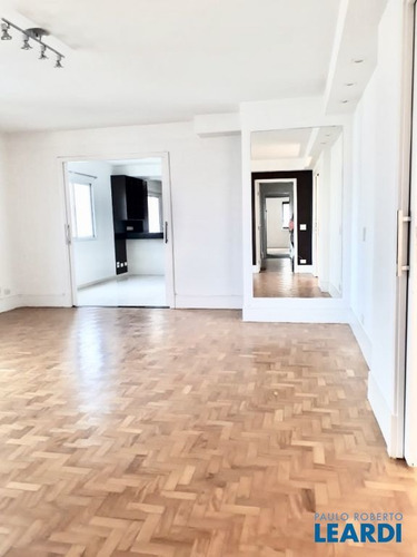 Imagem 2 de 13 de Apartamento - Itaim Bibi - Sp - 579649