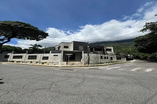 Casa En Los Palos Grandes