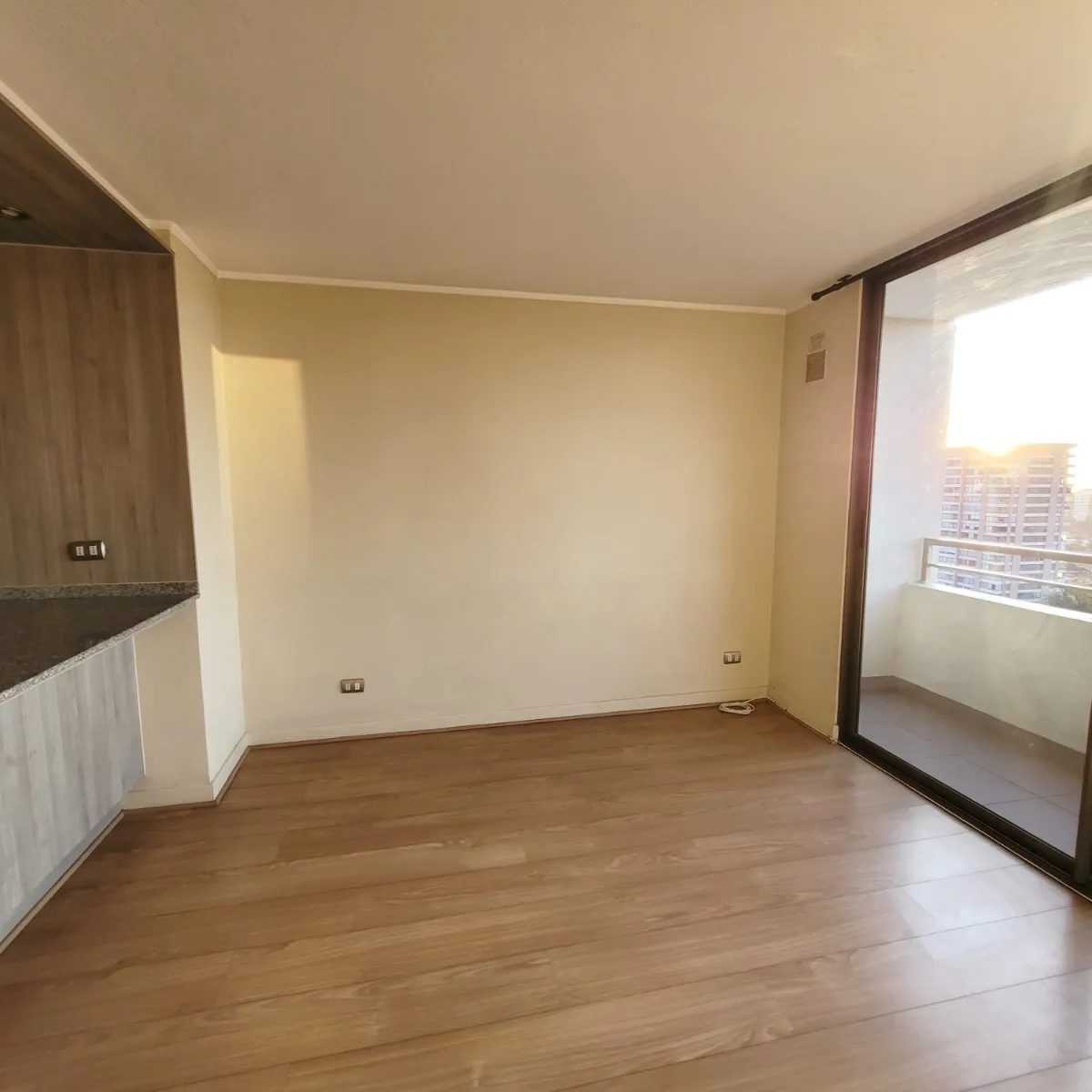 Imagen 1 de 12 de Dpto En Rey Alberto Con Salesianos 1 Dorm 1 Baño 1 Estac 1 B