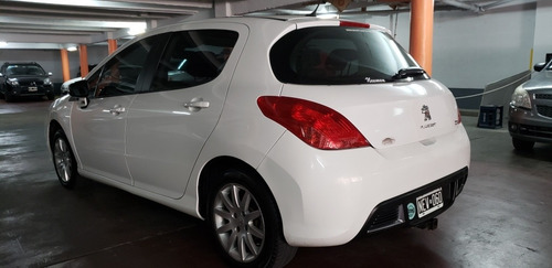 Peugeot 308 1.6 Allure Nav / 2013