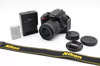 Cámara Nikon D5600 C/ 18-55mm Vr Muy Buenas Condiciones