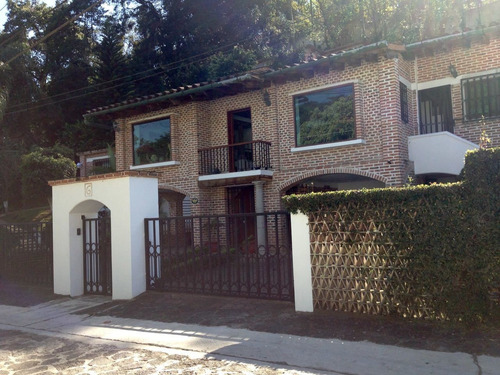 Imagen 2 de 14 de Hermosa Vivienda. Precio Por Debajo De Avalúo. A Negociar