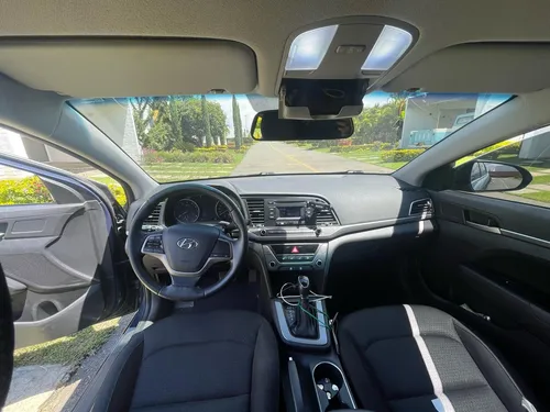 Hyundai Elantra 2017