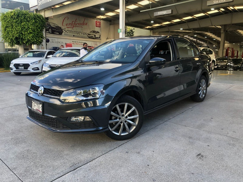 Imagen 2 de 15 de Volkswagen Vento Confortline 2020