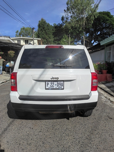 Imagen 4 de 9 de Jeep Patriot 4x2