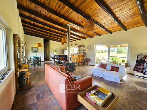 Lindísima Casa De 4 Amb. (164 M2) S/lote De 1,17 Ha. Con Pileta!