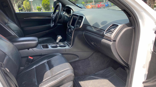 Imagen 9 de 15 de Jeep Grand Cherokee 2018 3.6 Limited Lujo 4x2 Mt