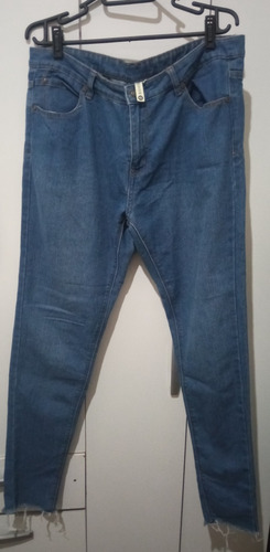 Pantalón De Jeans Marca Básicos Talle 42.mide 90 Cm De