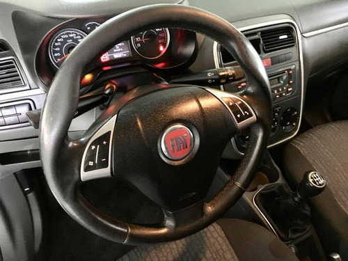 Fiat Punto 1.6 Essence 16v Flex 4p Manual