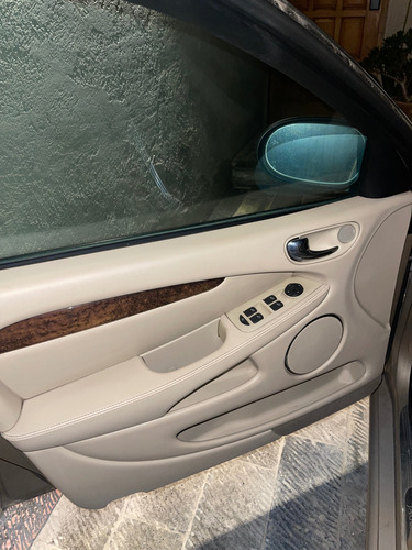 Jaguar Color Champagne Automático
