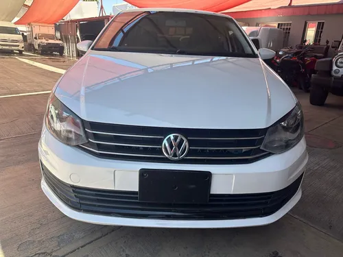 Volkswagen Vento 1.6 Starline At