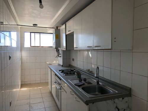 Práctico Dpto. 3d+2b+1e+1b, En Condominio M. Vicente Valdés.