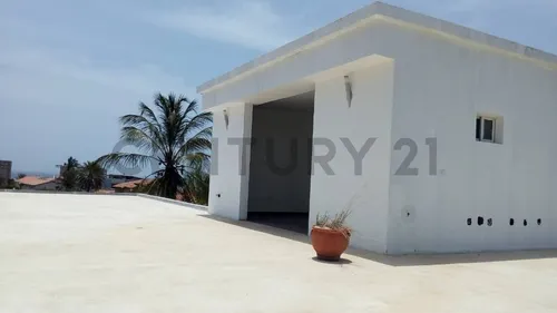 Amplia Casa En Construcción