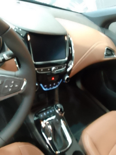 Imagen 18 de 25 de Cruze Premier 2023 4puertas