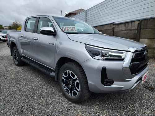 Toyota Hilux Srv 2.8 Aut 4x4
