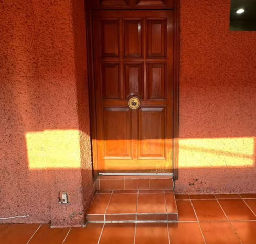 A 10 Min Del Metro Copilco, A 15 Min Del Centro Comercial Oasis Coyoacan, A 10 Min Del Estadio Olimpico Universitario A 10 Min De Plaza Loreto, Vías Rápidas De Acceso: Rio Churubusco, Periférico.