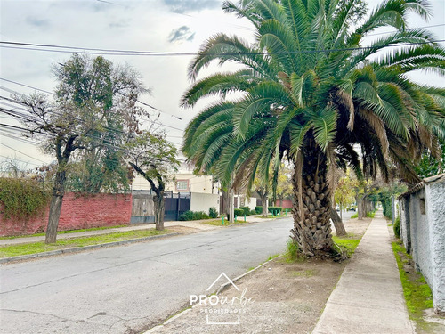 Estilo Artesanal / Gran Terreno, 4 Dorm, 2 Baños, La Florida