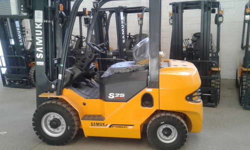 Autoelevador Mitsubishi Samuk Diesel 52 Hp 2.5 Toneladas
