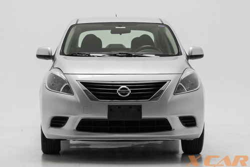 Nissan Versa 1.6 16v Flex Sv 4p Manual Prateado