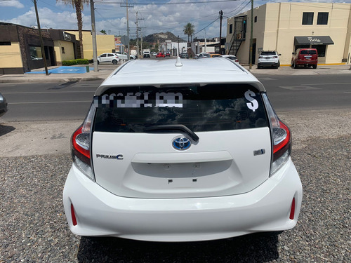 Toyota Prius 2021