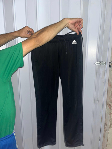 Pantalón adidas