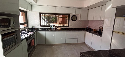 Excelente Chalet De 4 Ambientes Sobre Lote De 500m2