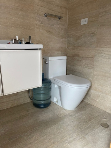 Imagen 16 de 18 de Lomas De Las Mercedes Vendo Apto 240 Metros 04143256451