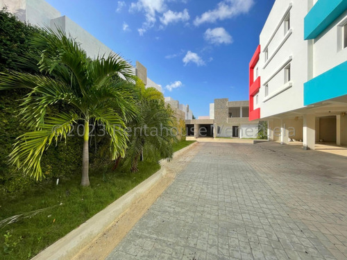 Hermoso Apartamento En Venta En Exclusiva Conjunto Residencial En Coro