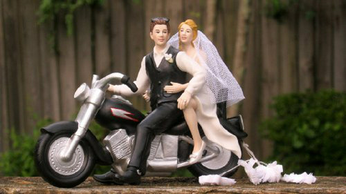 Figura De Pastel De Bodas De Motociclista En Moto Por