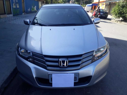 Carro De Mulher, Segunda Dona, Documento,funilaria, Motor Ok