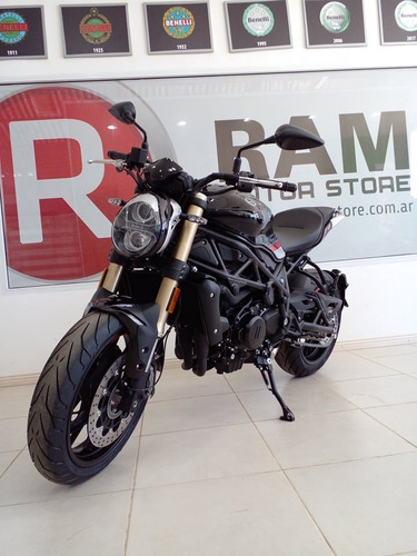 Imagen 1 de 7 de Benelli 752s