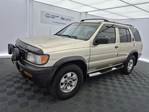 Nissan Pathfinder 3.3 R50 Std