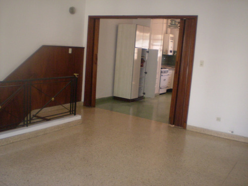 Dueño Alquila Departamento En Planta Alta